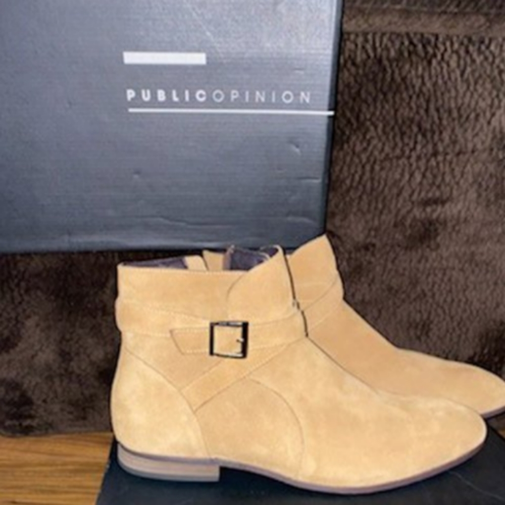 SUEDE TAN BOOTIES